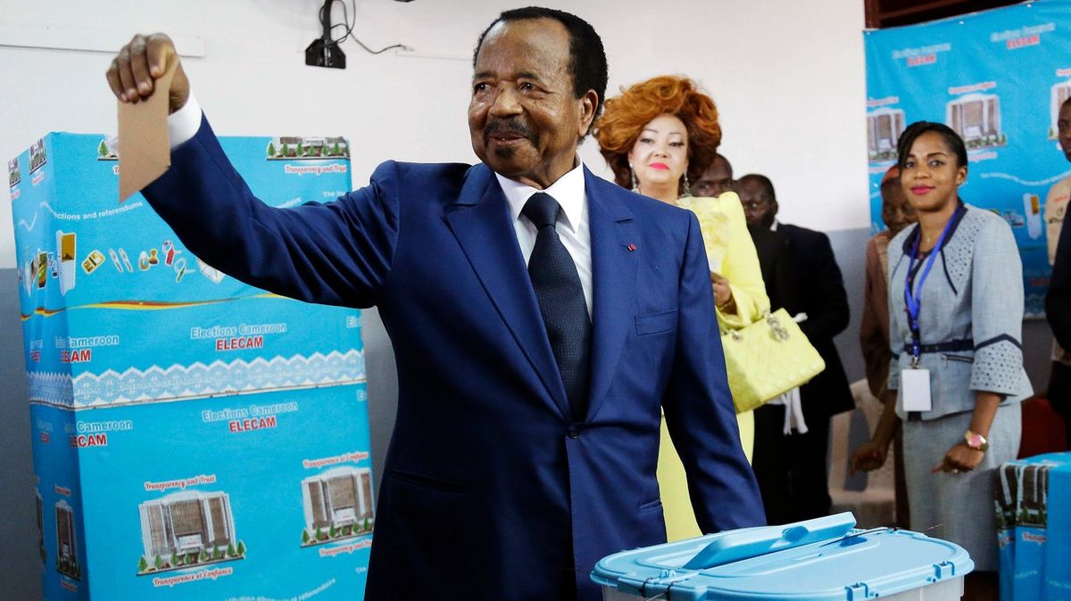 Komentář: Soukromá armáda jako pojistka. Kamerunu se „vlna převratů“ vyhne